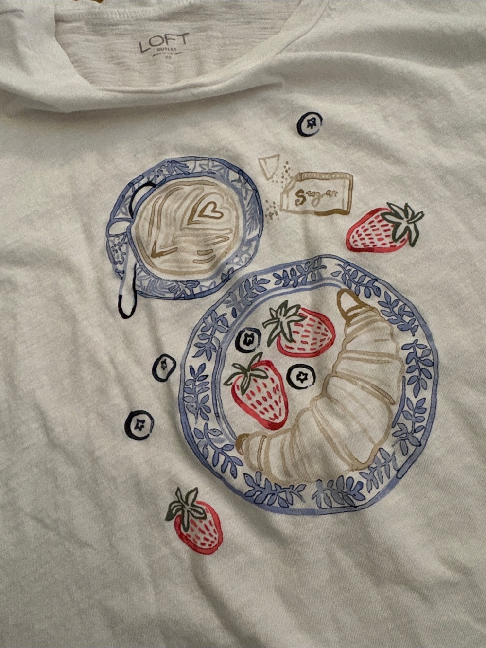 LOFT White Short-Sleeve Tee with Blue Plate & Strawberry Motif - Picture 4 of 6